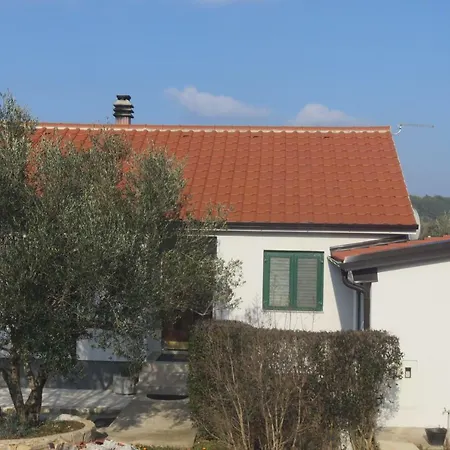 House Pavica Apartment Pasman